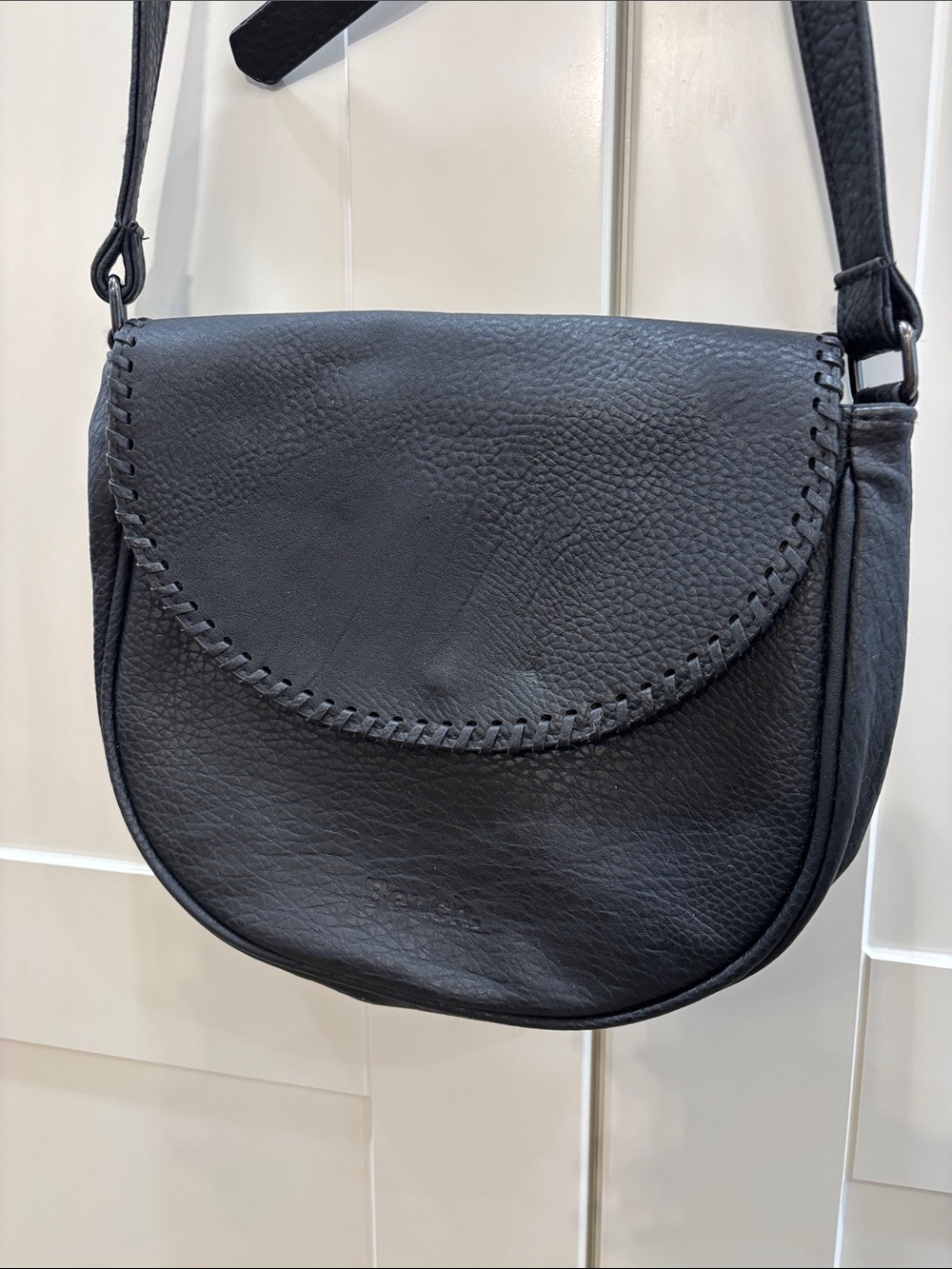 Leather Crossbody Saddle Bag - Black